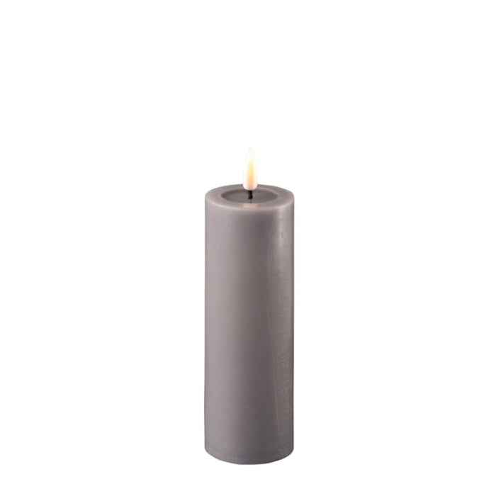 DELUXE Homeart - LED Stumpenkerze, grau, 5*15cm