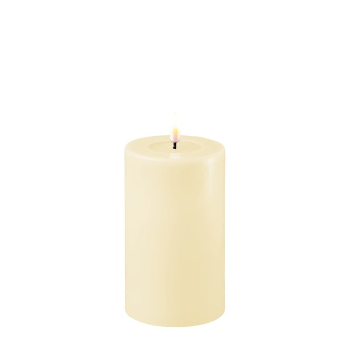 DELUXE Homeart - LED Stumpenkerze, creme, 7,5*12,5cm
