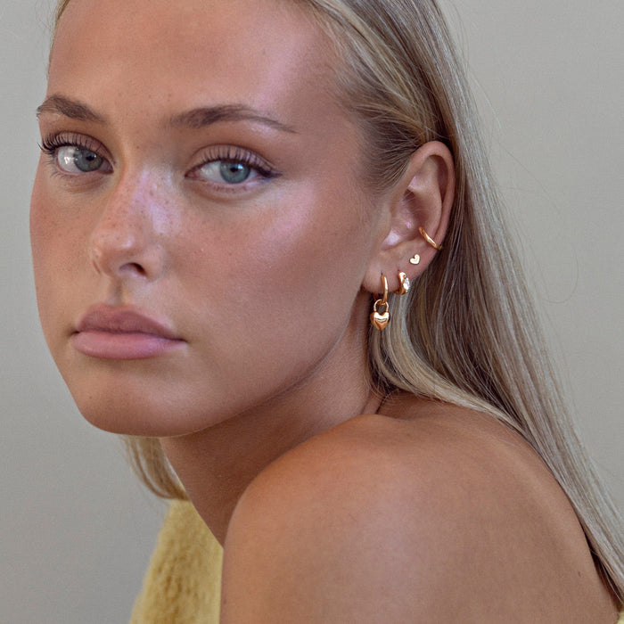 timi of Sweden - Love Petite Heart Earrings Studs, gold