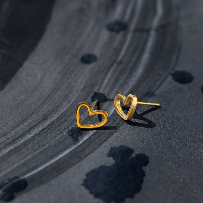 timi of Sweden - Sarah - Heart Outline Stud Earring Stainless Steel, gold