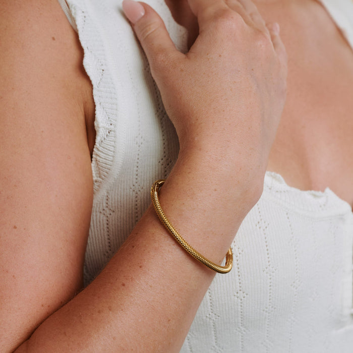 timi of Sweden - Laerke, Rounded Bracelet, gold